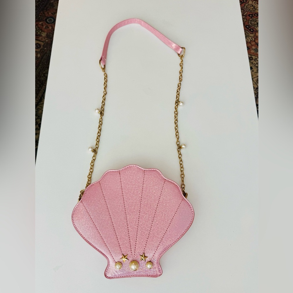 Pink Shell-Shaped Crossbody Bag - Picture 2 of 6
